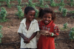 children in gram mangal village